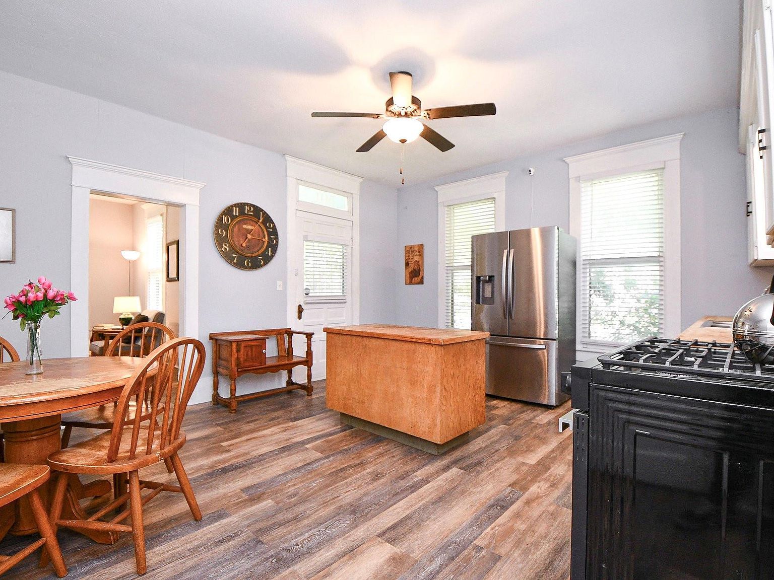 501 S Wharton St El Campo, TX 77437  | Single Family