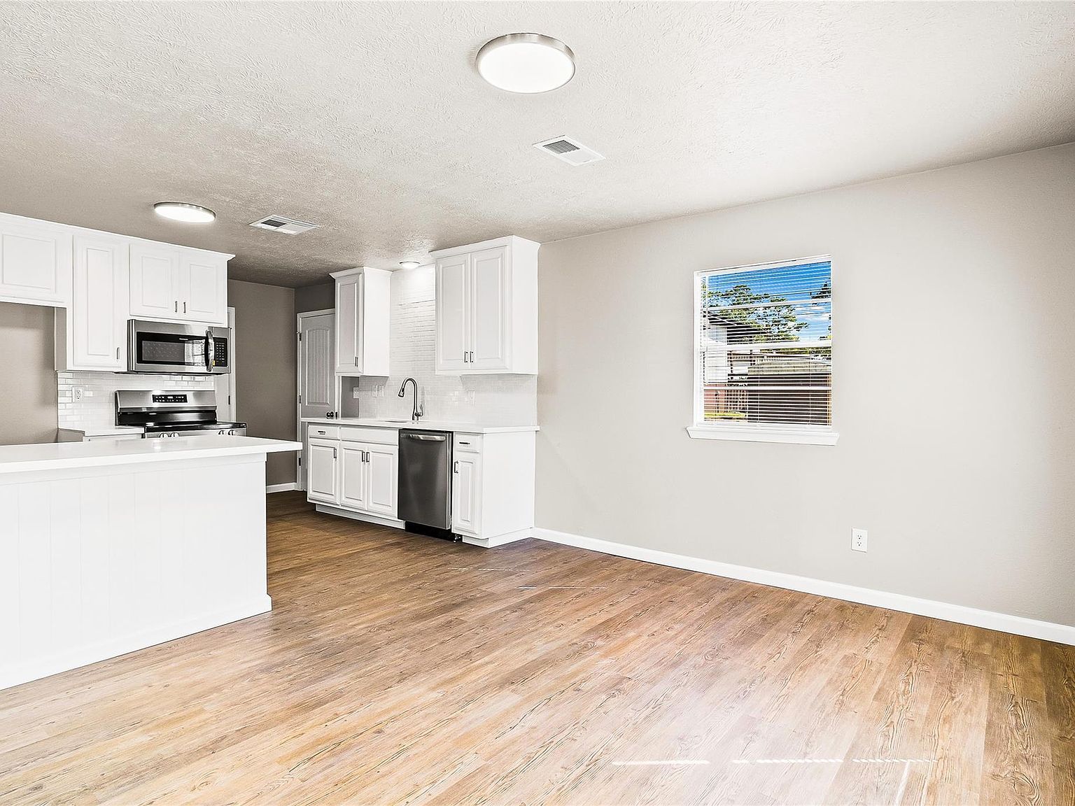 217 Brown Ave Onalaska, TX 77360 | Single Family