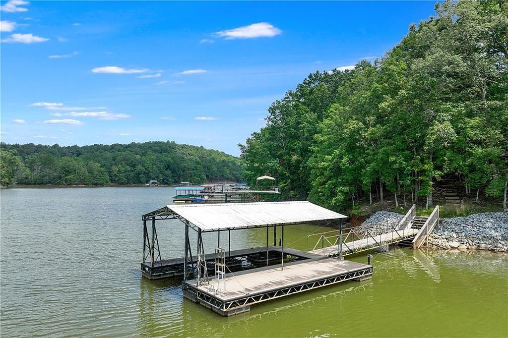 8070 Beachwood Dr Murrayville, GA 30564  | Single Family