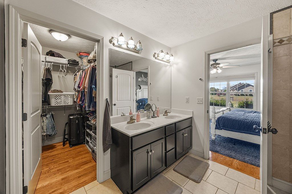 128 Rustling Oaks Dr Sparta, TN 38583  | Single Family