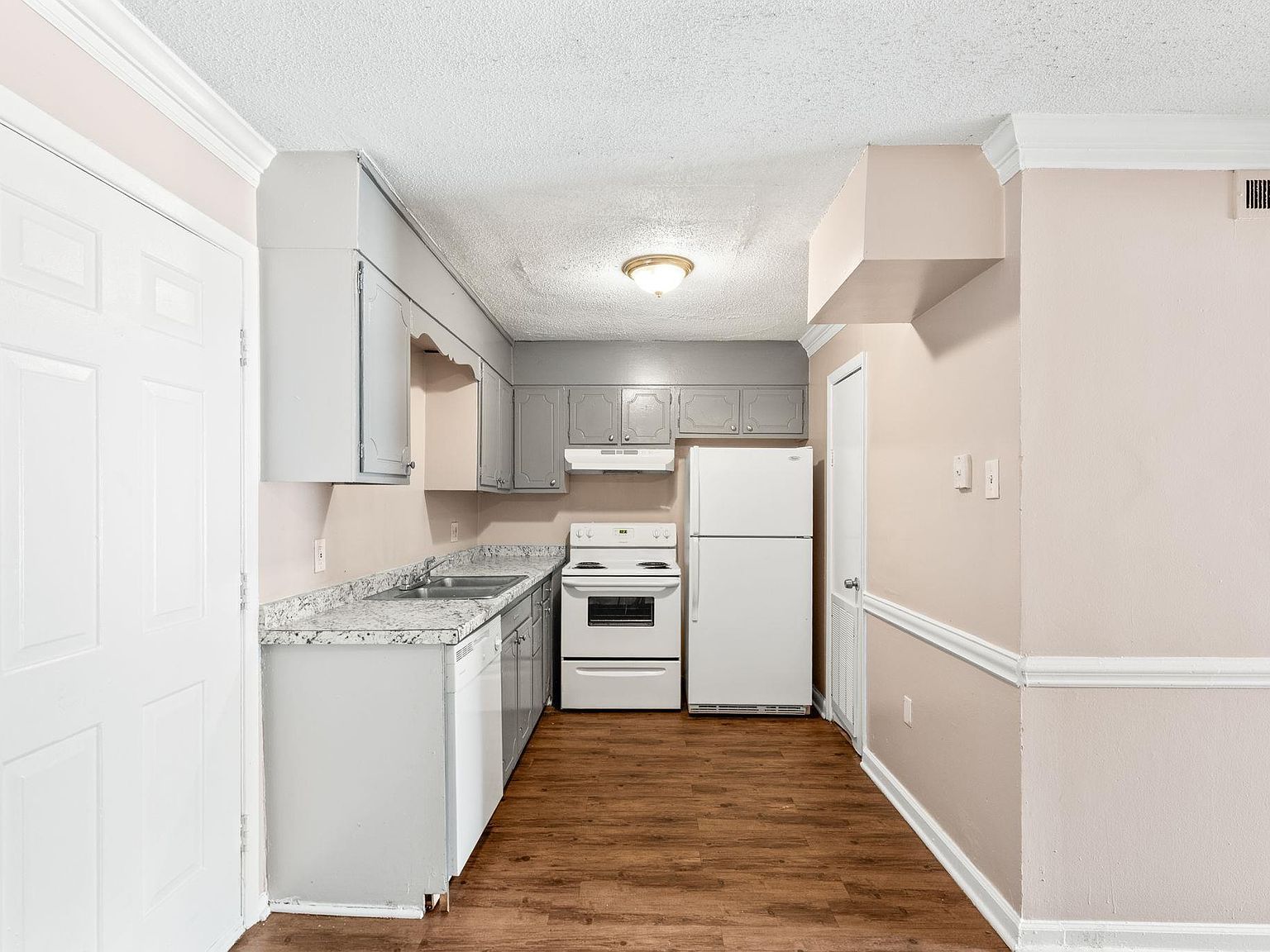 6526 White Horse Rd UNIT 13C Greenville, SC 29611  | Condominium