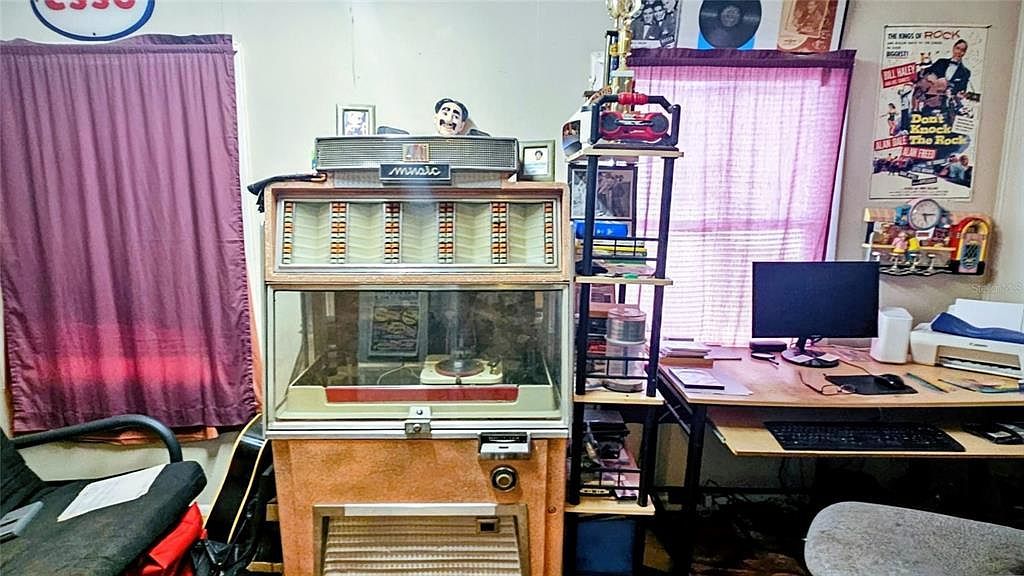 372 W Collins St Umatilla, FL 32784 | Single Family