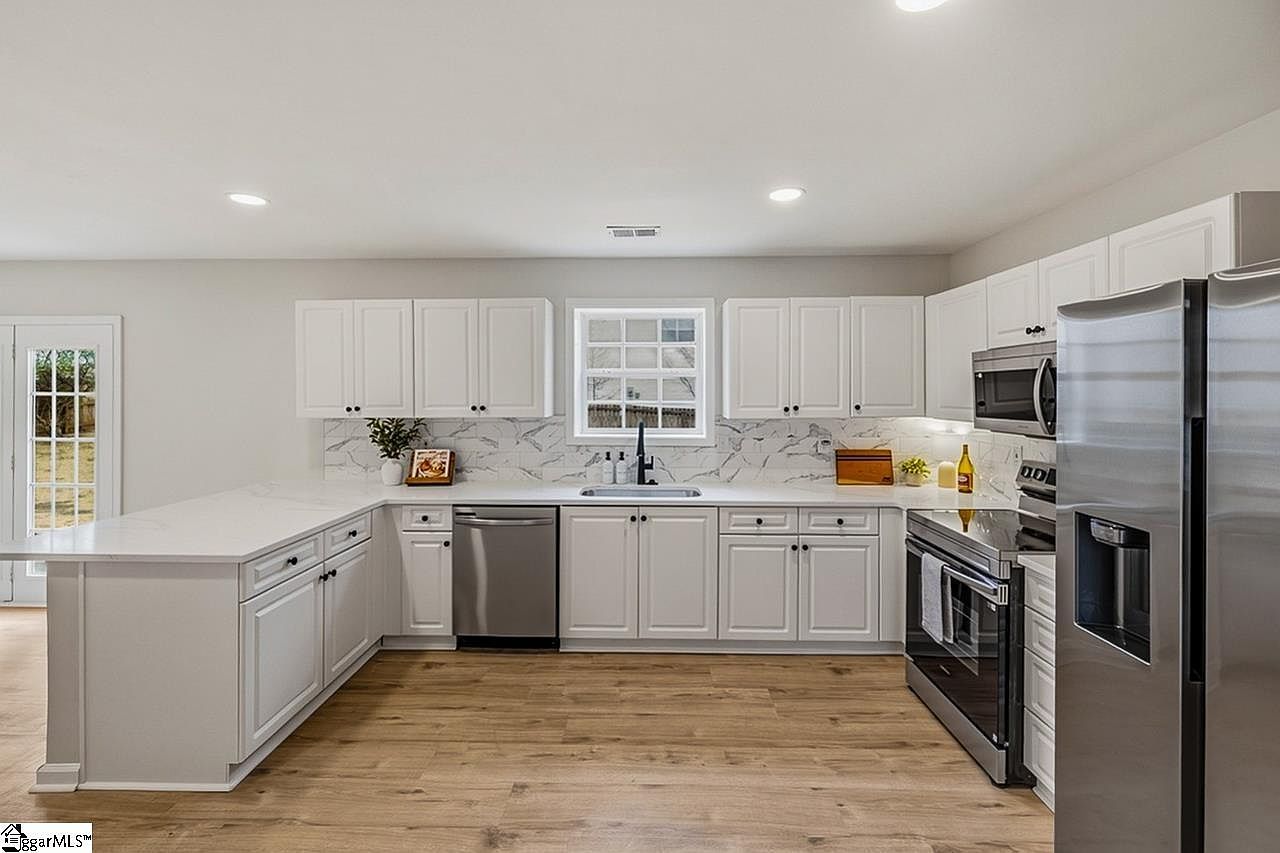 2 Wheat Cressing Ct Greenville, SC 29607  | Single Family