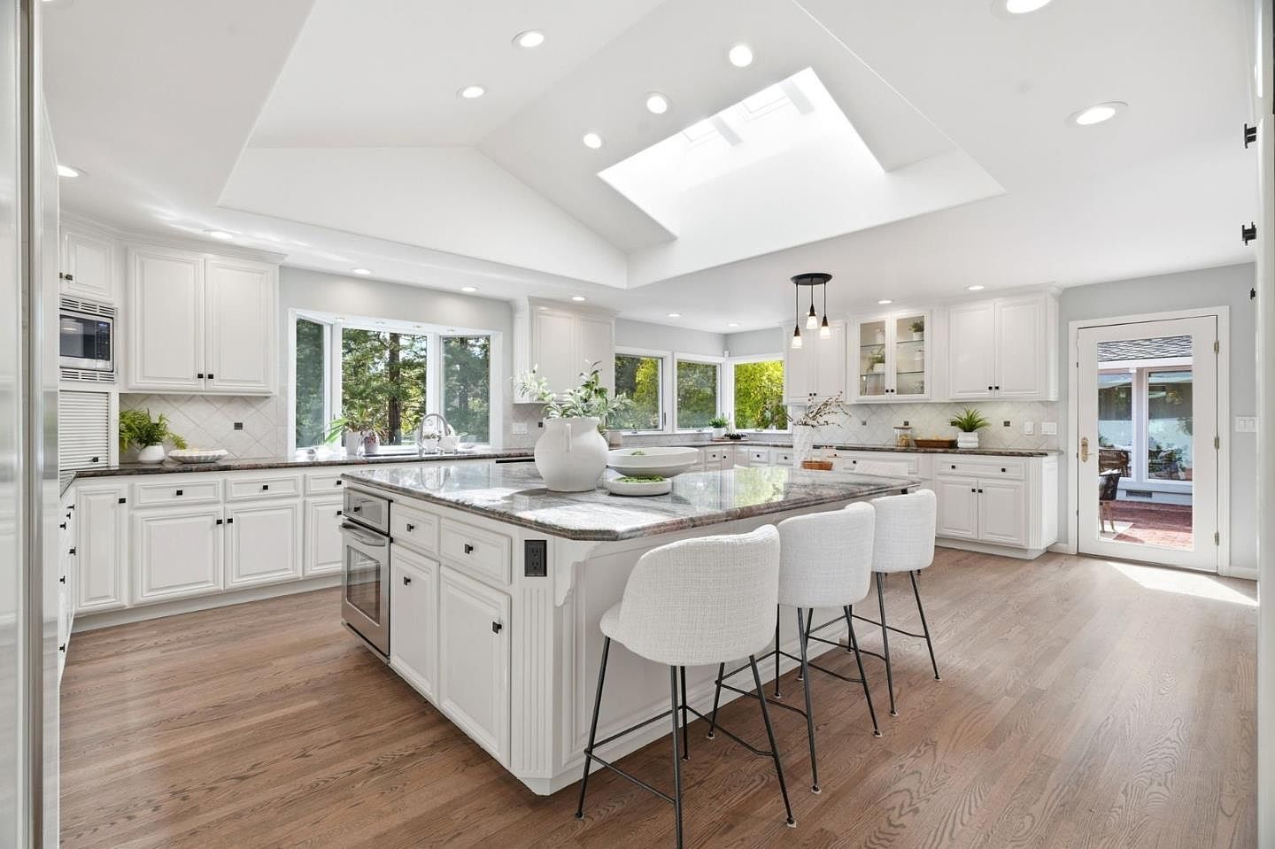 13525 Surrey Ln Saratoga, CA 95070 | Single Family