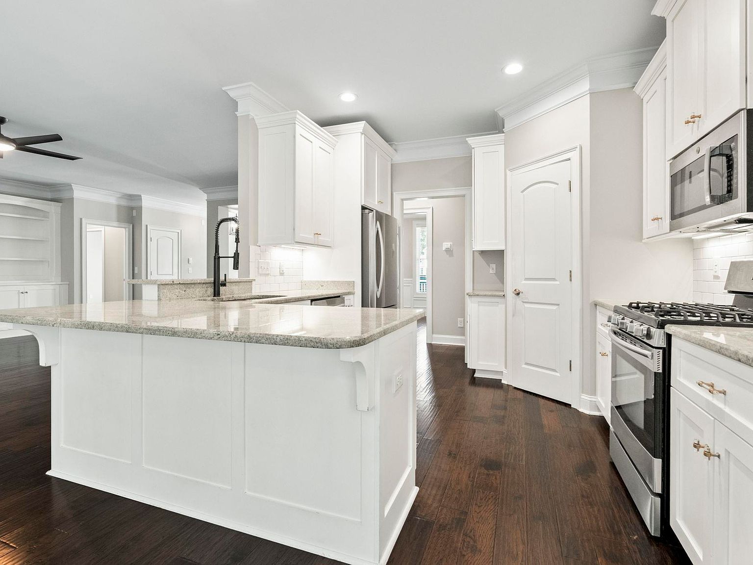 60 Rose Bud Ct Murrells Inlet, SC 29576  | Single Family