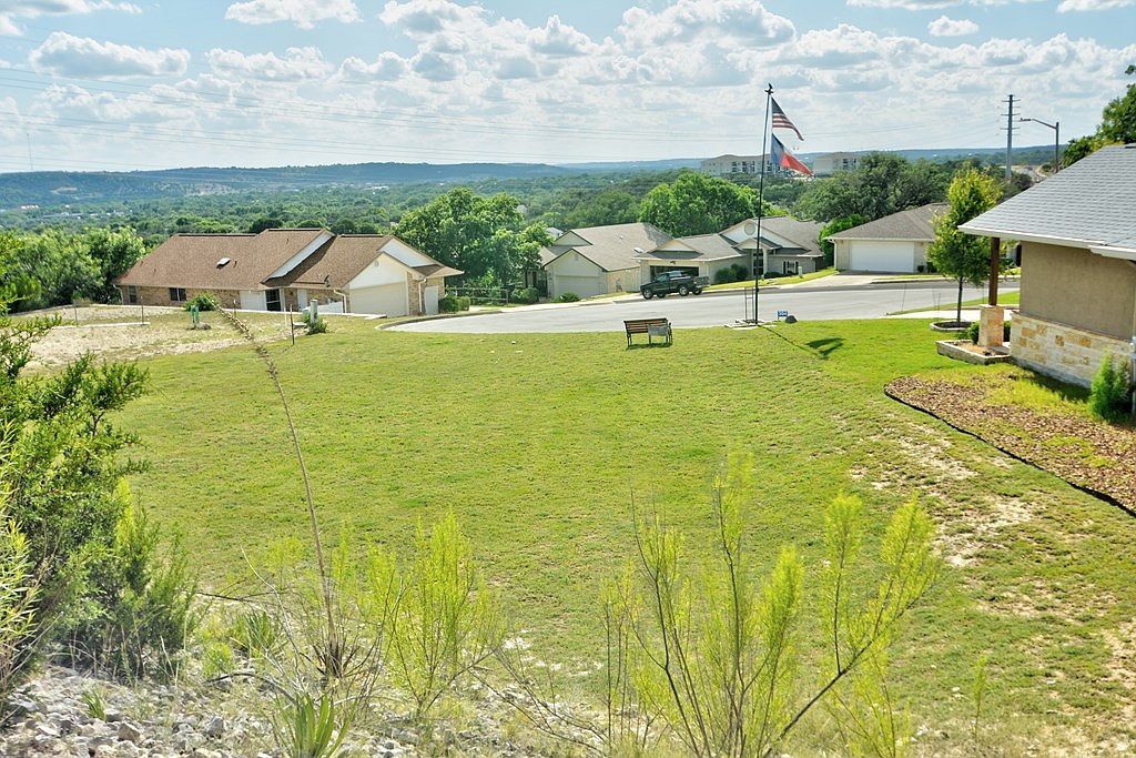 306 Vantage Cir Kerrville, TX 78028  | Land/Lot