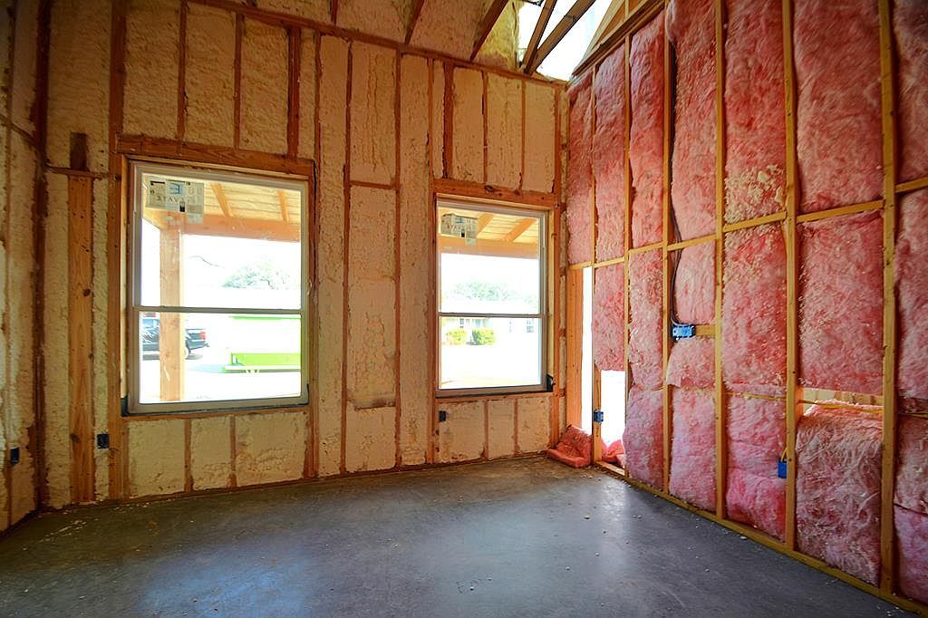 325 Cottage St Kerrville, TX 78028 | Single Family