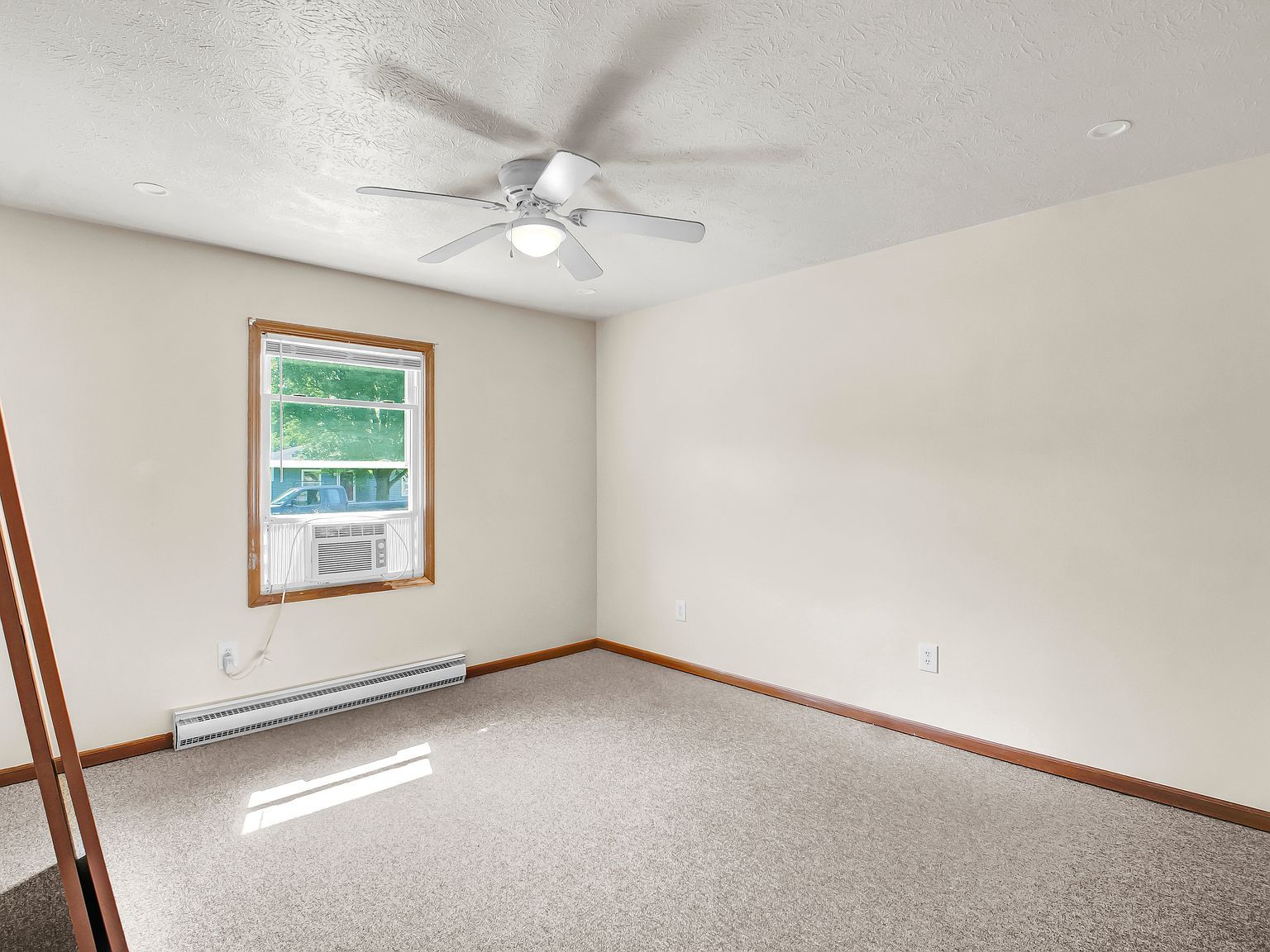 134 Schaefer Dr Hope, IN 47246  | Single Family