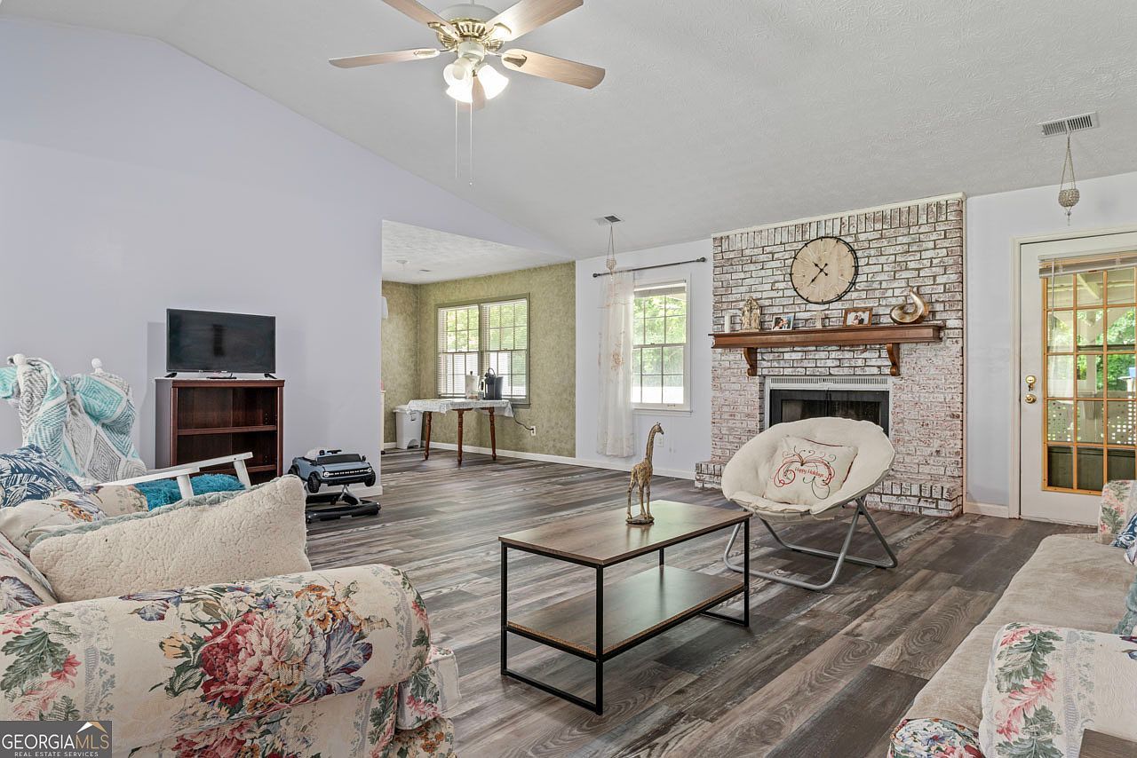 1738 Sherry Ln Jonesboro, GA 30236 | Single Family