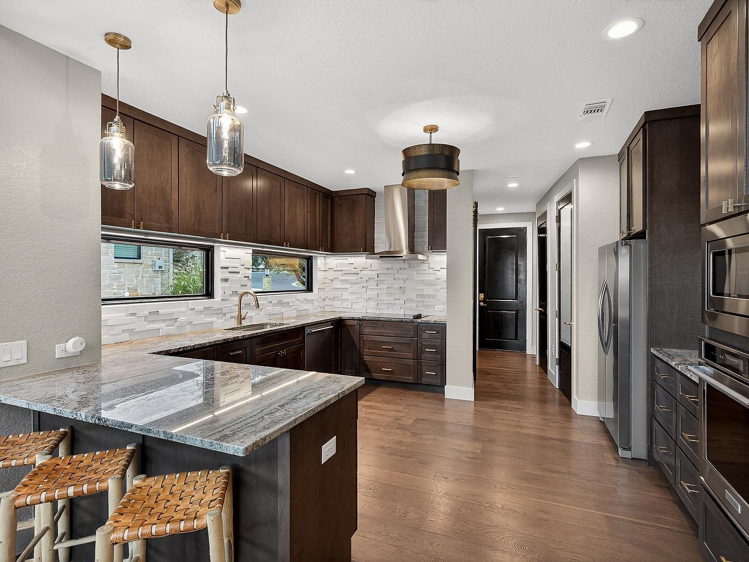 209 Dalton Cir Horseshoe Bay, TX 78657  | Single Family