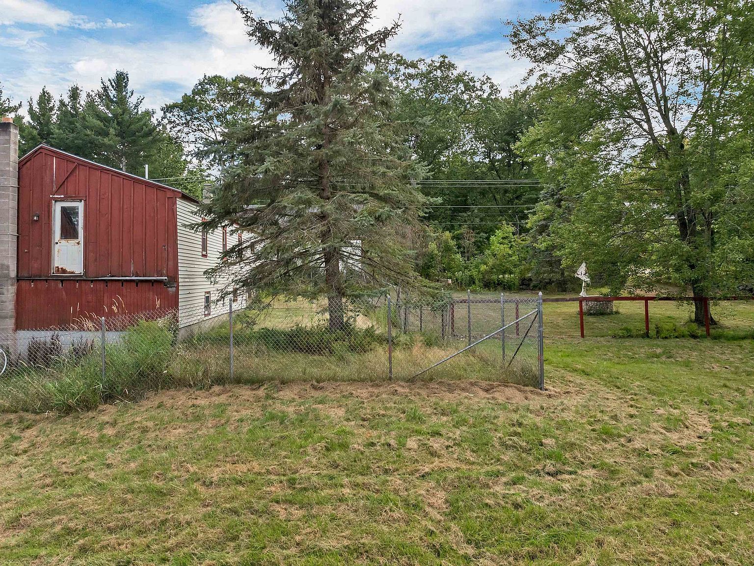 108 Kings Hwy Middleton, NH 03887  | Single Family