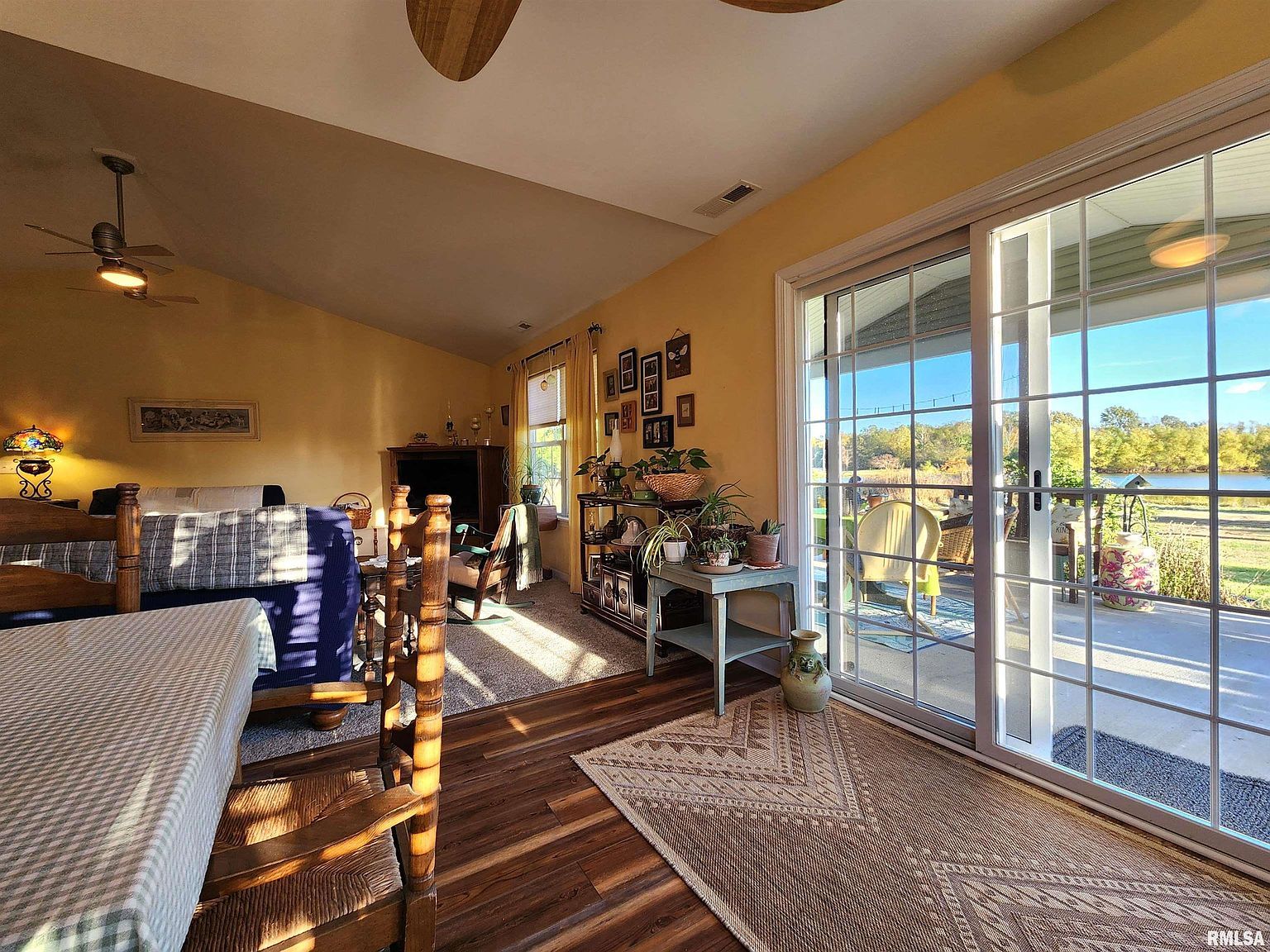 156 Hanover Ln Murphysboro, IL 62966 | Single Family