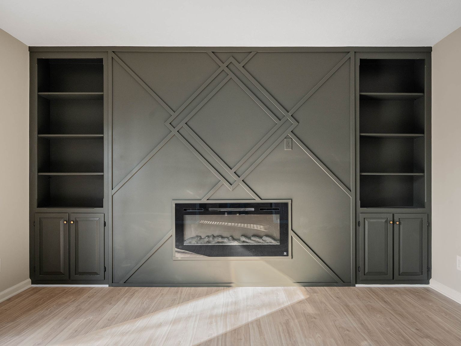 9111 Sand Key Ln Indianapolis, IN 46256 | Single Family