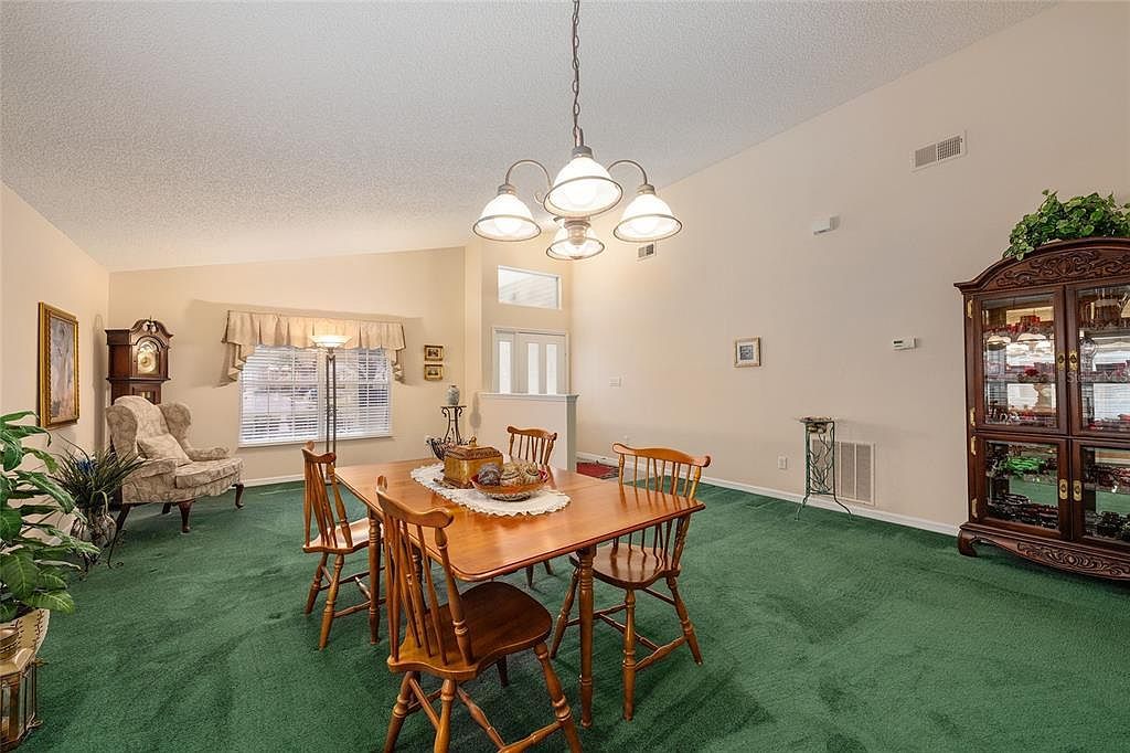 24817 Cranes Roost Cir Leesburg, FL 34748  | Single Family