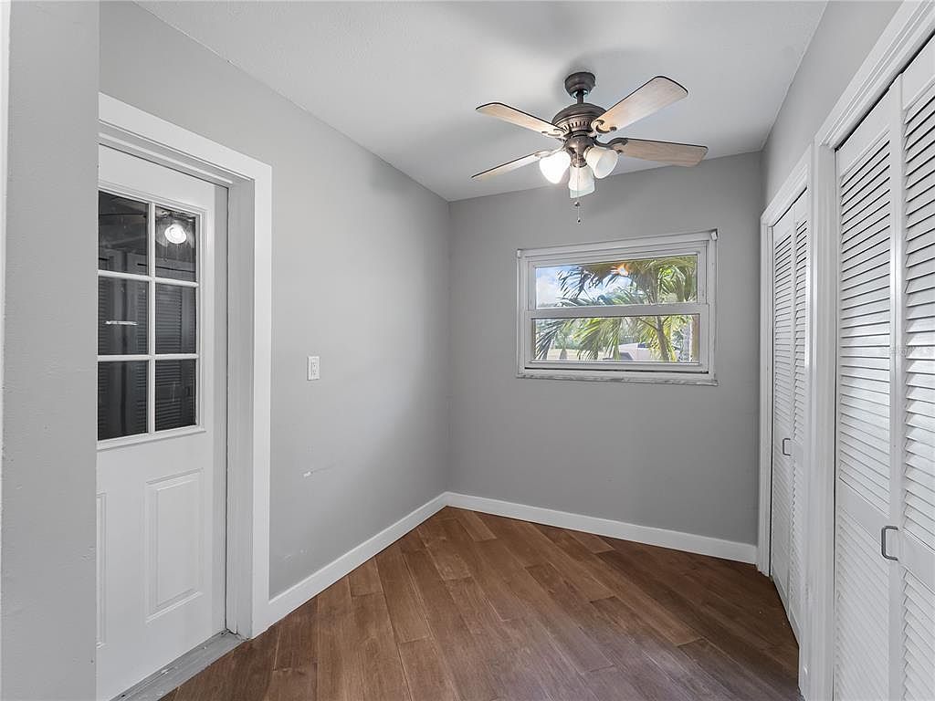 32 Bay Ave Osprey, FL 34229  | Single Family