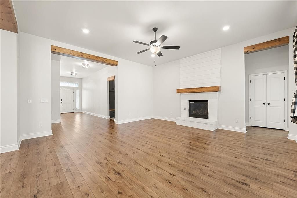 10401 NW 33rd St Yukon, OK 73099 | Single Family