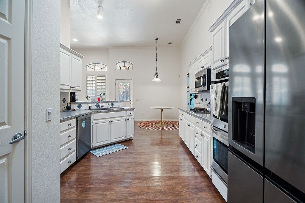 2205 Bradford Ct Midland, TX 79705  | Single Family