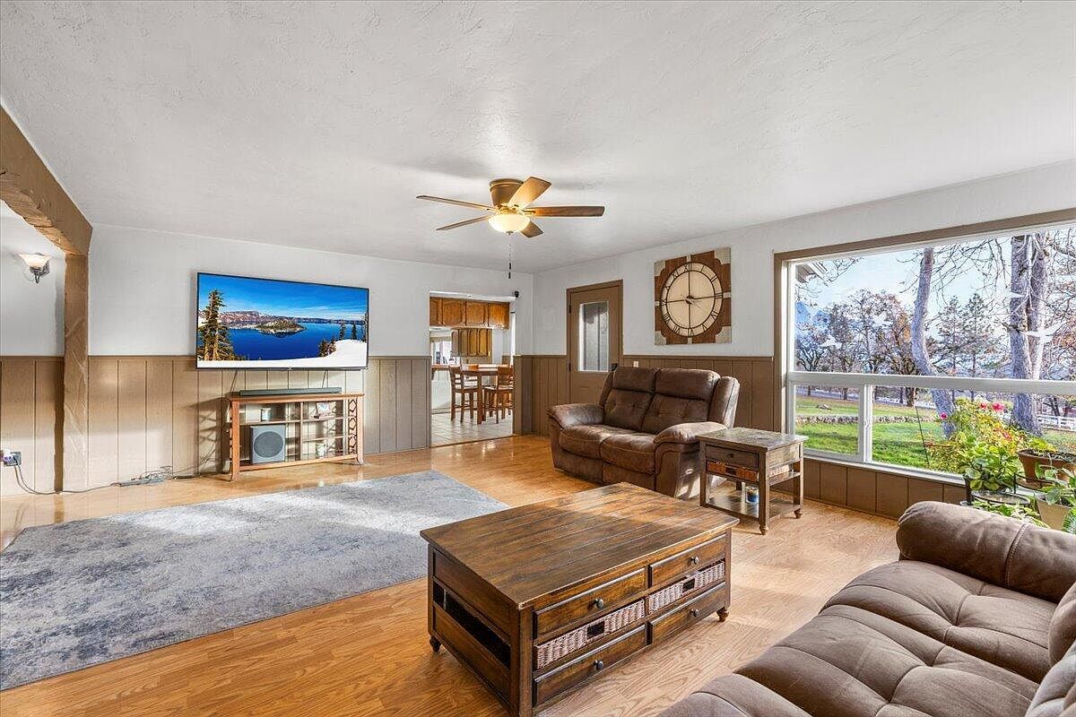 1360 Oxyoke Rd Grants Pass, OR 97526 | Single Family