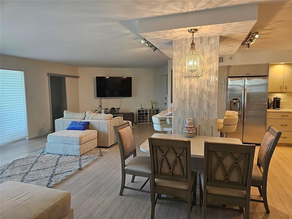 2295 Gulf Of Mexico Dr UNIT 83S Longboat Key, FL 34228  | Condominium