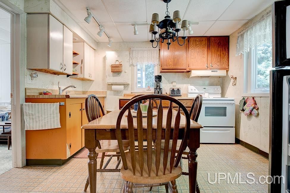 5744 Co #511 Rapid River, MI 49878  | Single Family