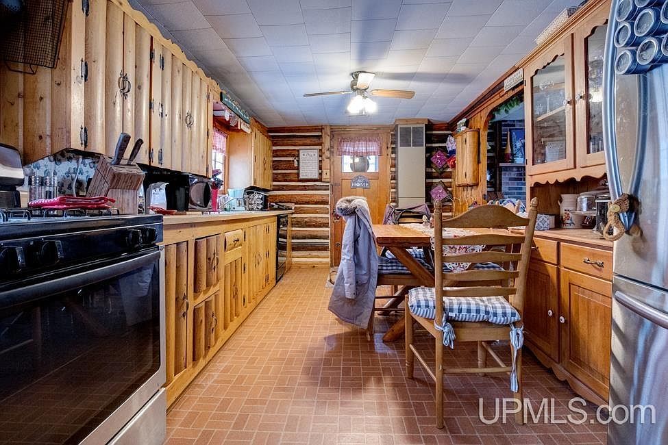 6598 Autrain Trl Au Train, MI 49806 | Single Family