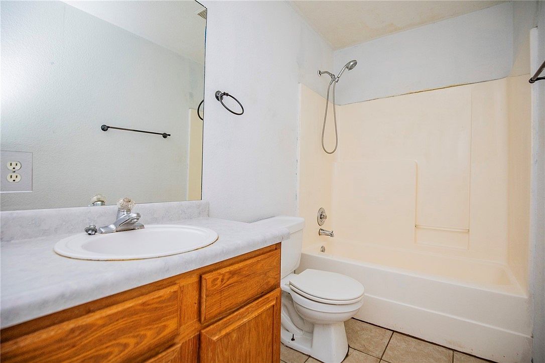 215 N Broyles St Farmington, AR 72730  | Single Family