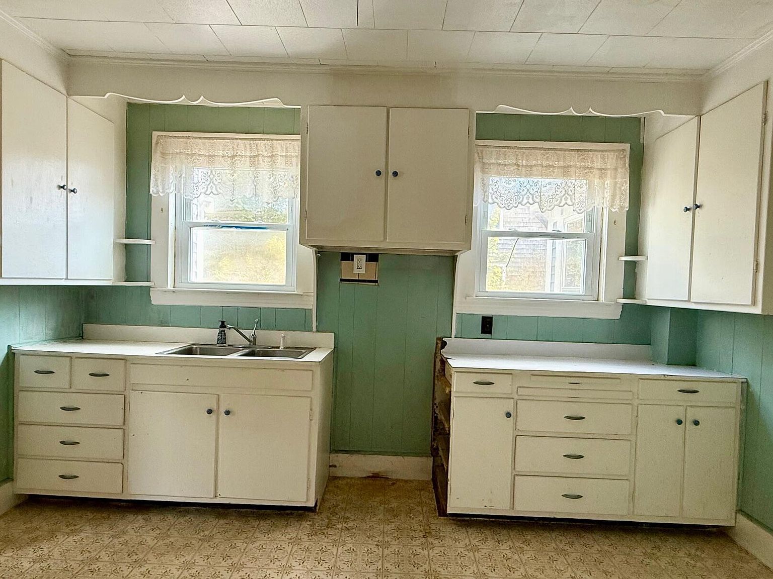 348 Lisbon St Lisbon, ME 04250  | Single Family