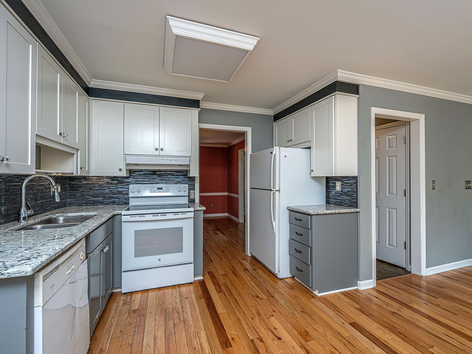 1477 Theresa Dr Charleston, SC 29412  | Single Family