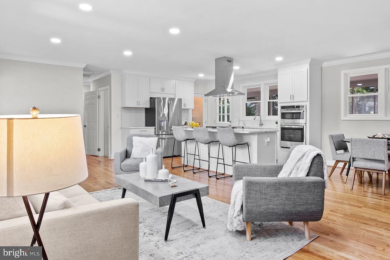 6502 Fort Hunt Rd Alexandria, VA 22307 | Single Family