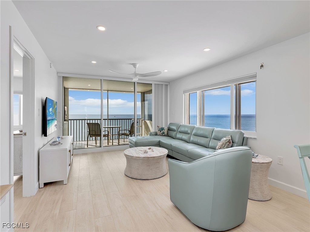 26340 Hickory Blvd APT 902 Bonita Springs, FL 34134  | Condominium