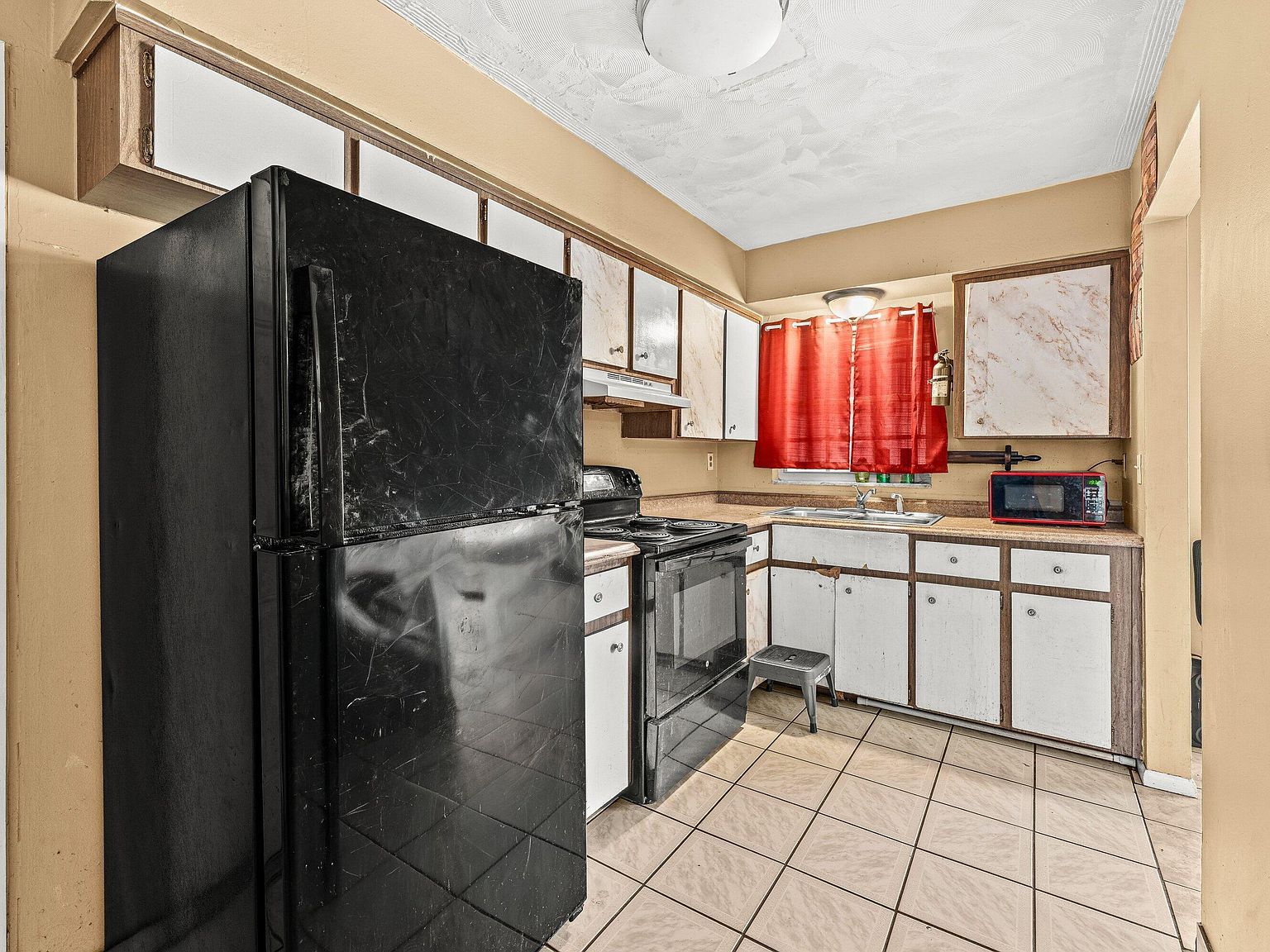 330 W 22nd Ct Riviera Beach, FL 33404  | Single Family