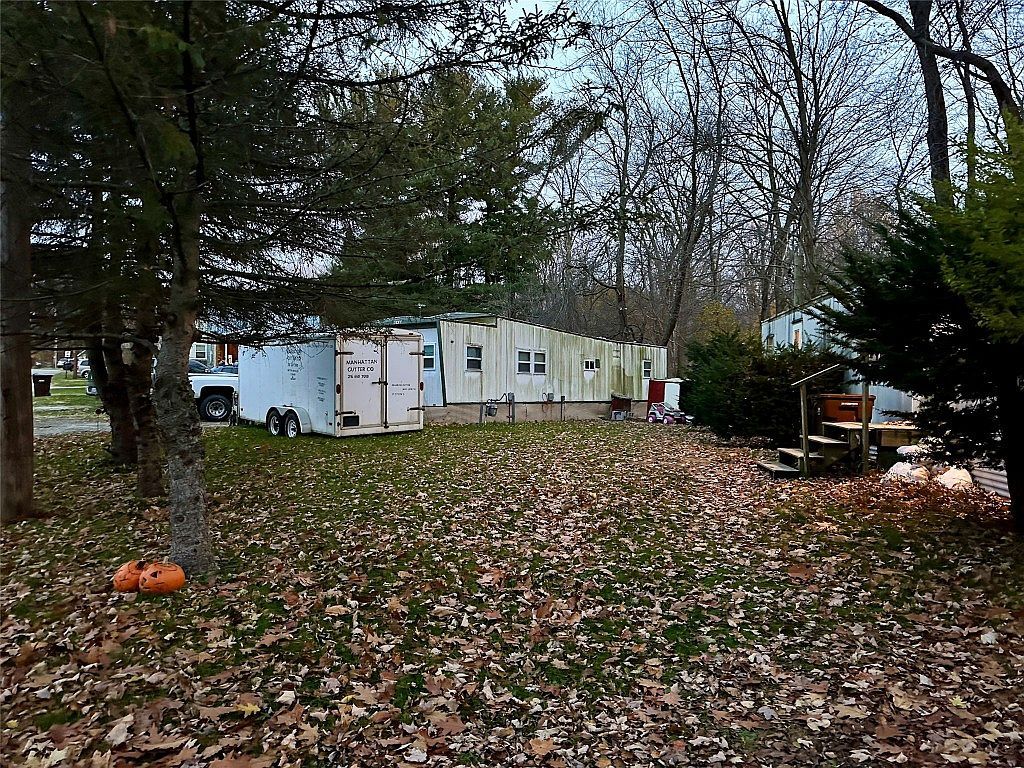 10481-10493 Linndale Ave Cranesville, PA 16410  | Multi Family