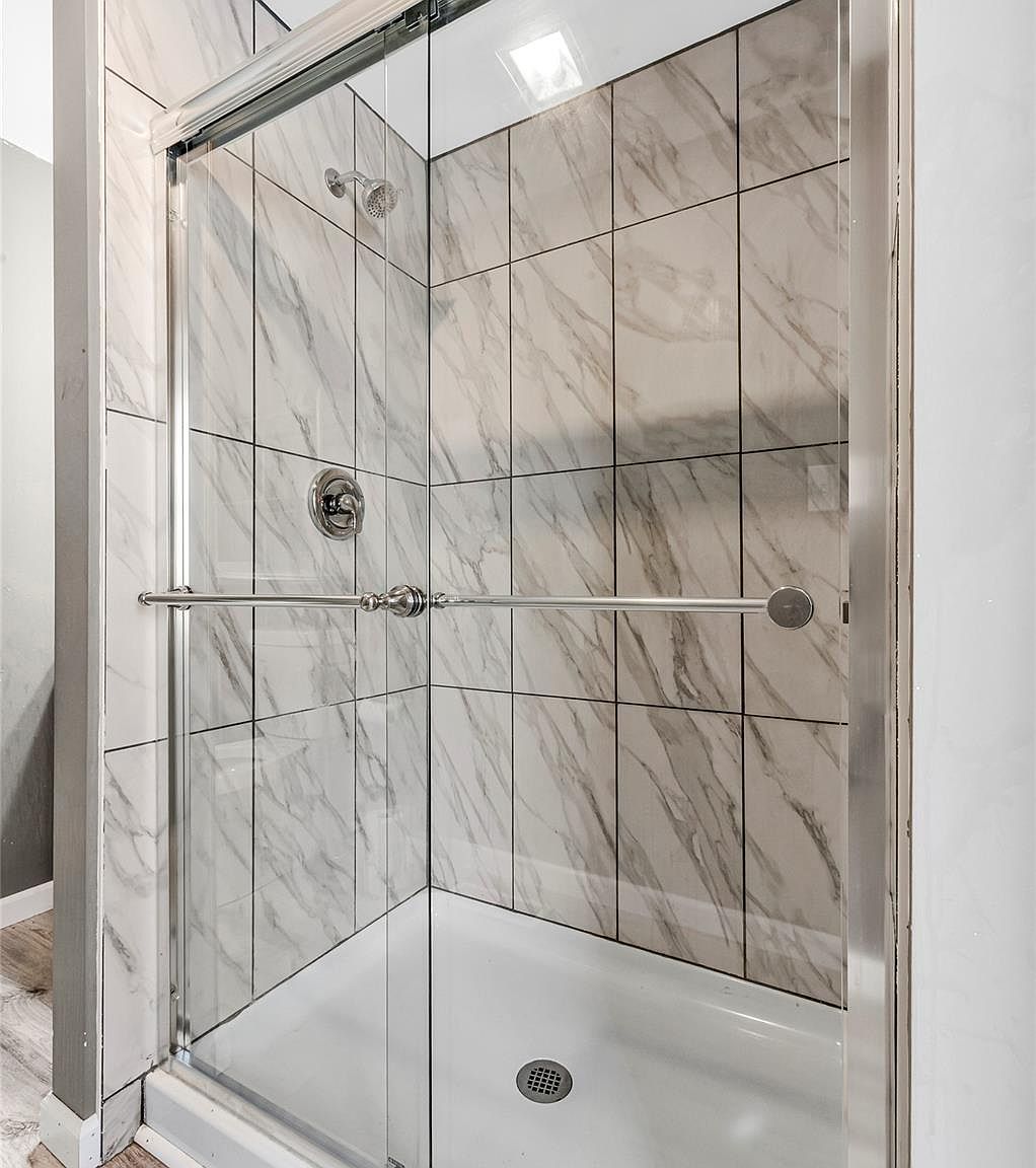 29230 Greening St Farmington Hills, MI 48334 | Single Family