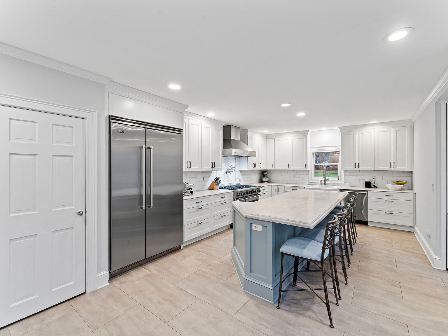 37 Driftway Rd Danbury, CT 06811  | Single Family