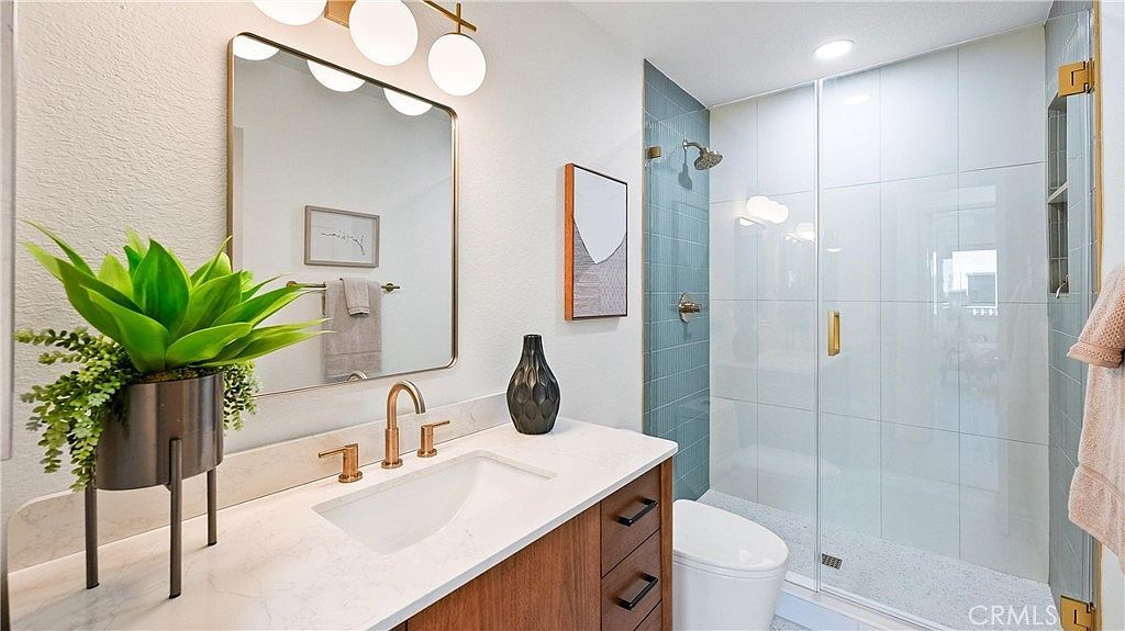 8 Evening Breeze Irvine, CA 92603  | New build