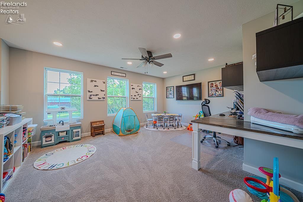 1990 E Lockwood Rd Port Clinton, OH 43452  | Single Family