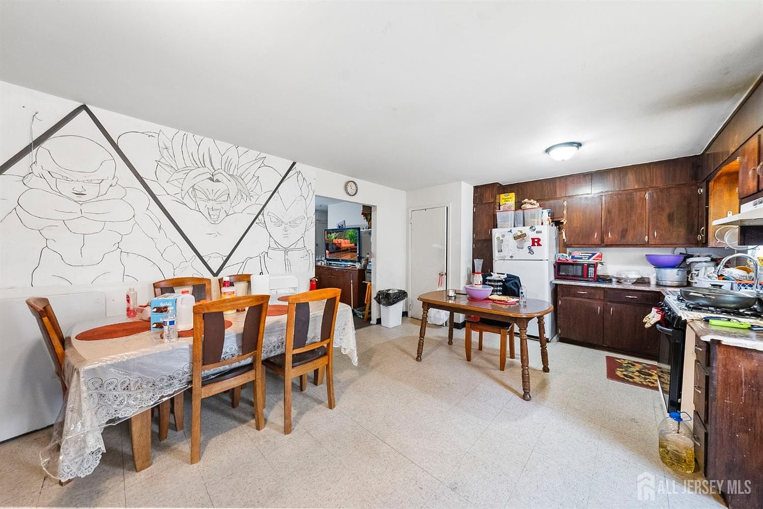 16 Millstone Rd Somerset, NJ 08873  | Multi Family