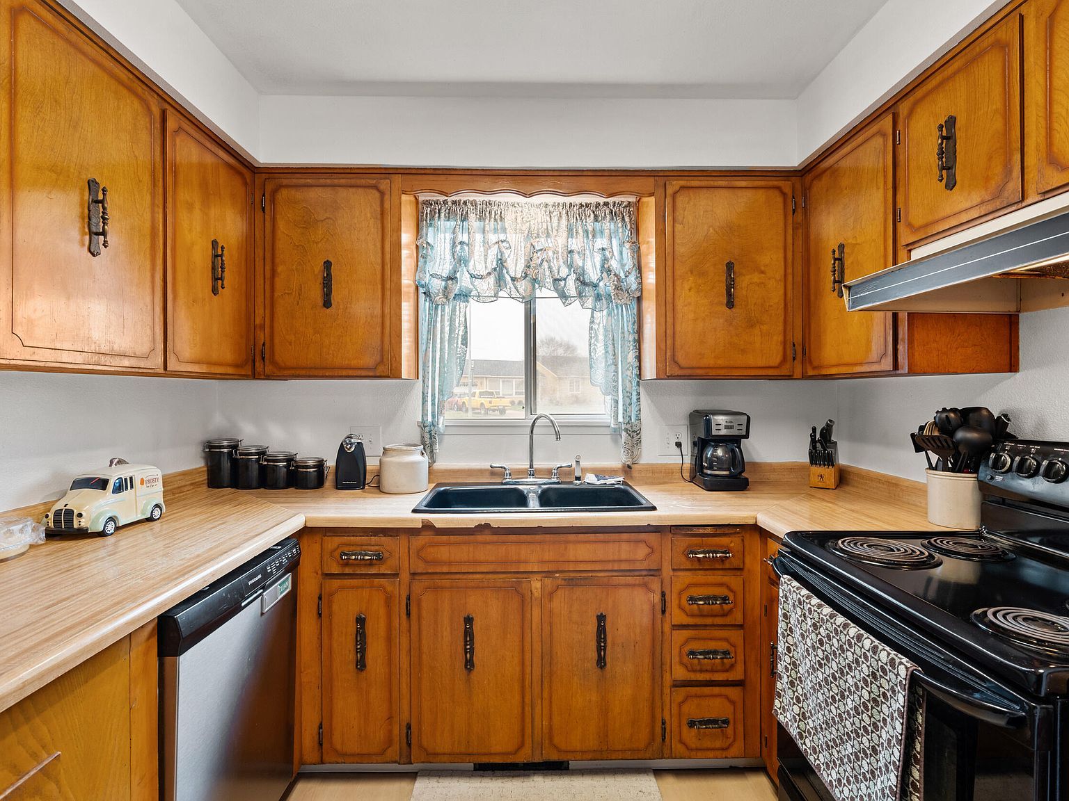 2744 Merriman Rd Medford, OR 97501 | Single Family