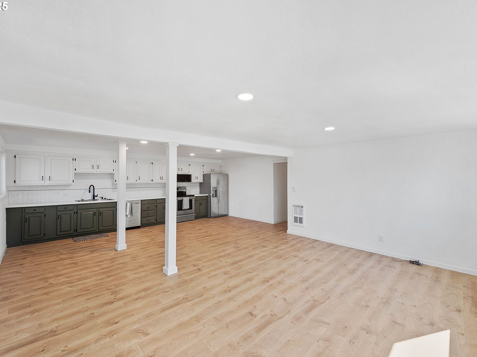 649 S Wall St Coos Bay, OR 97420 | Single Family