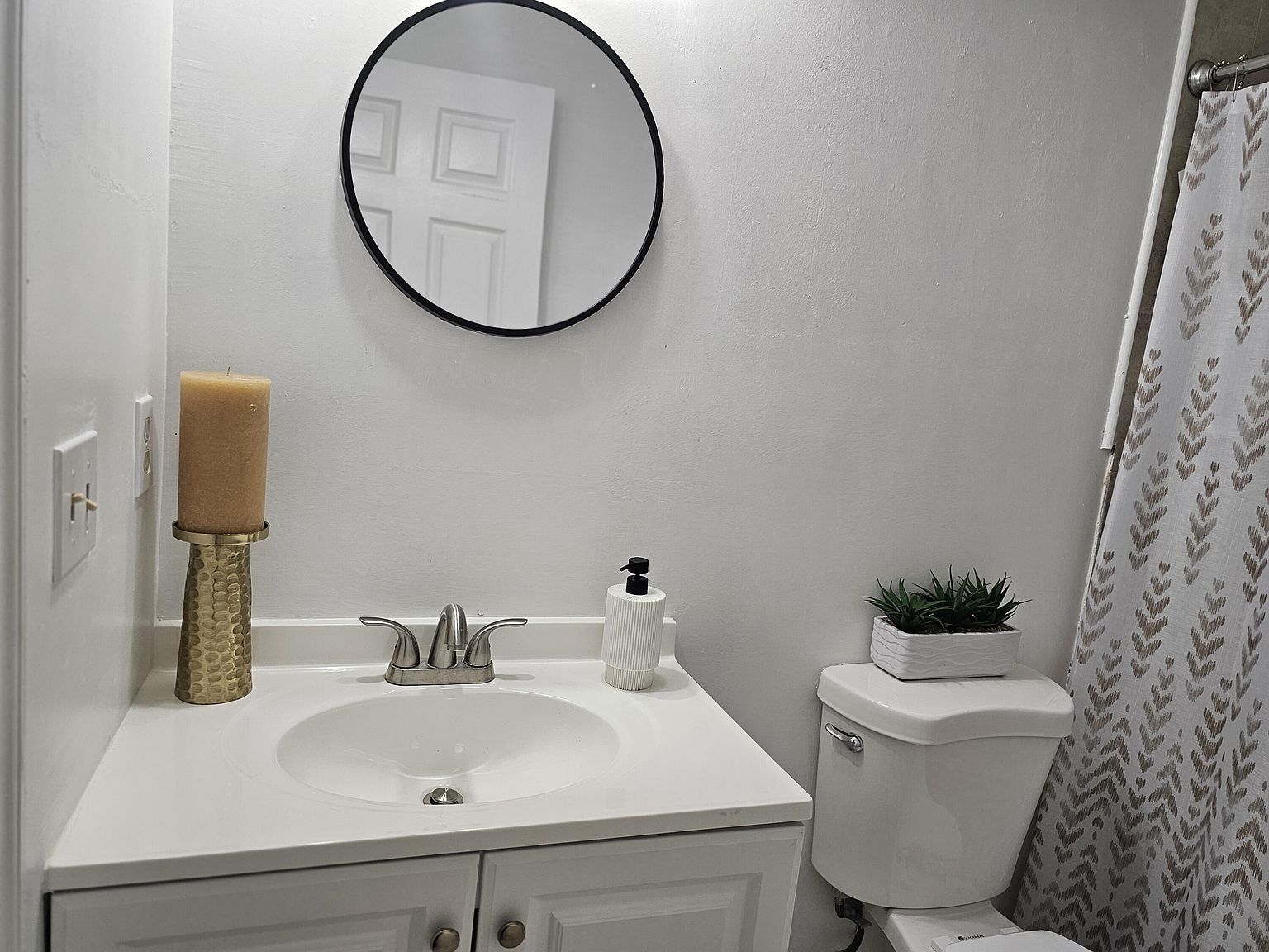 592 SW Banks Ter Port Saint Lucie, FL 34953 | Single Family