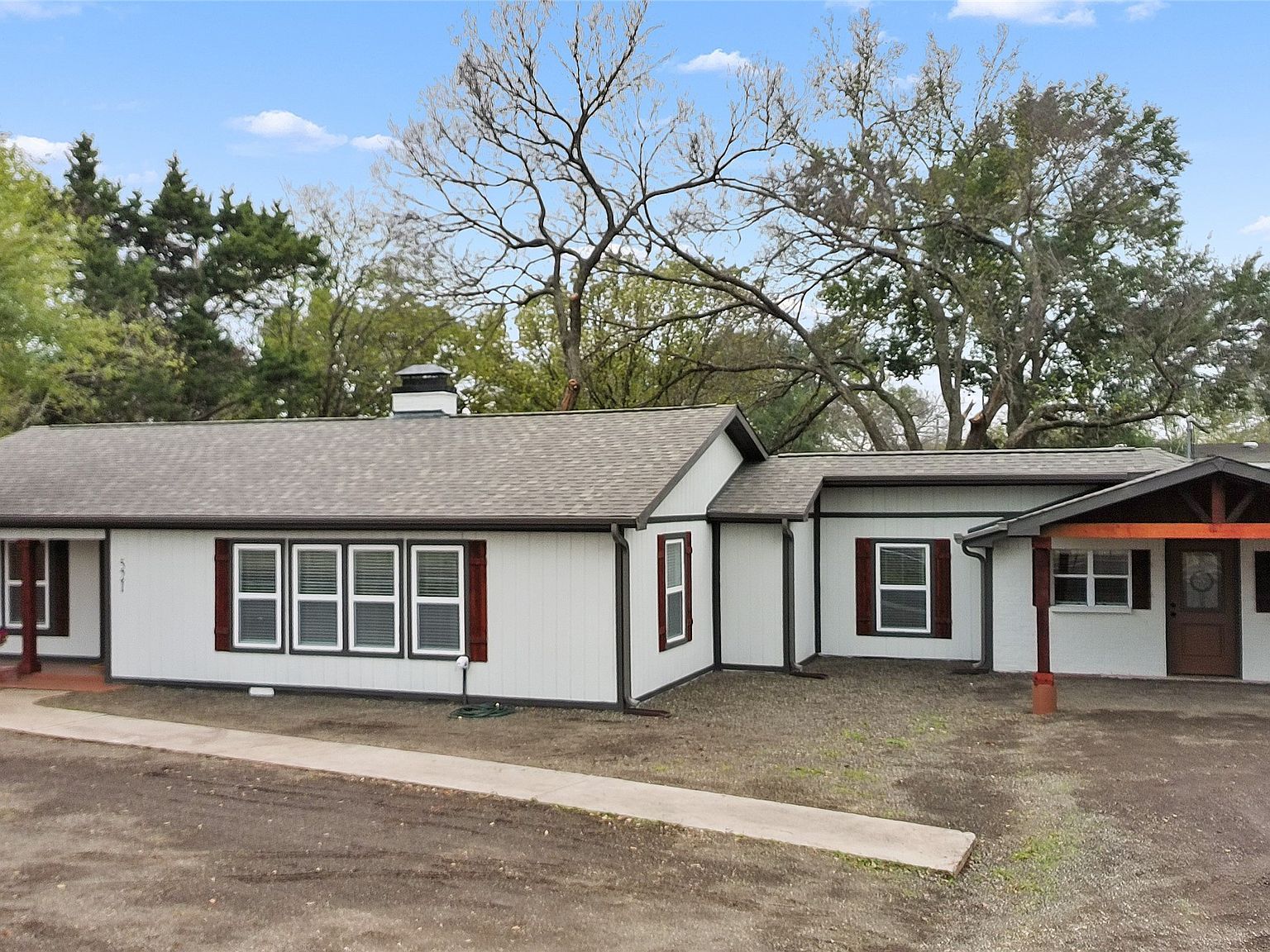 521 S Main St Dawson, TX 76639  | Single Family