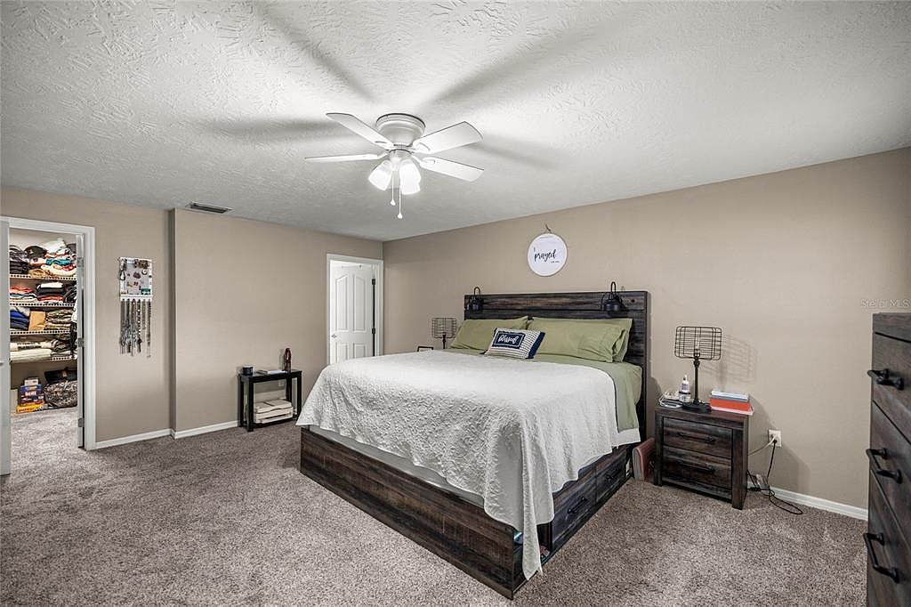 380 NE 53rd St Ocala, FL 34479 | Single Family