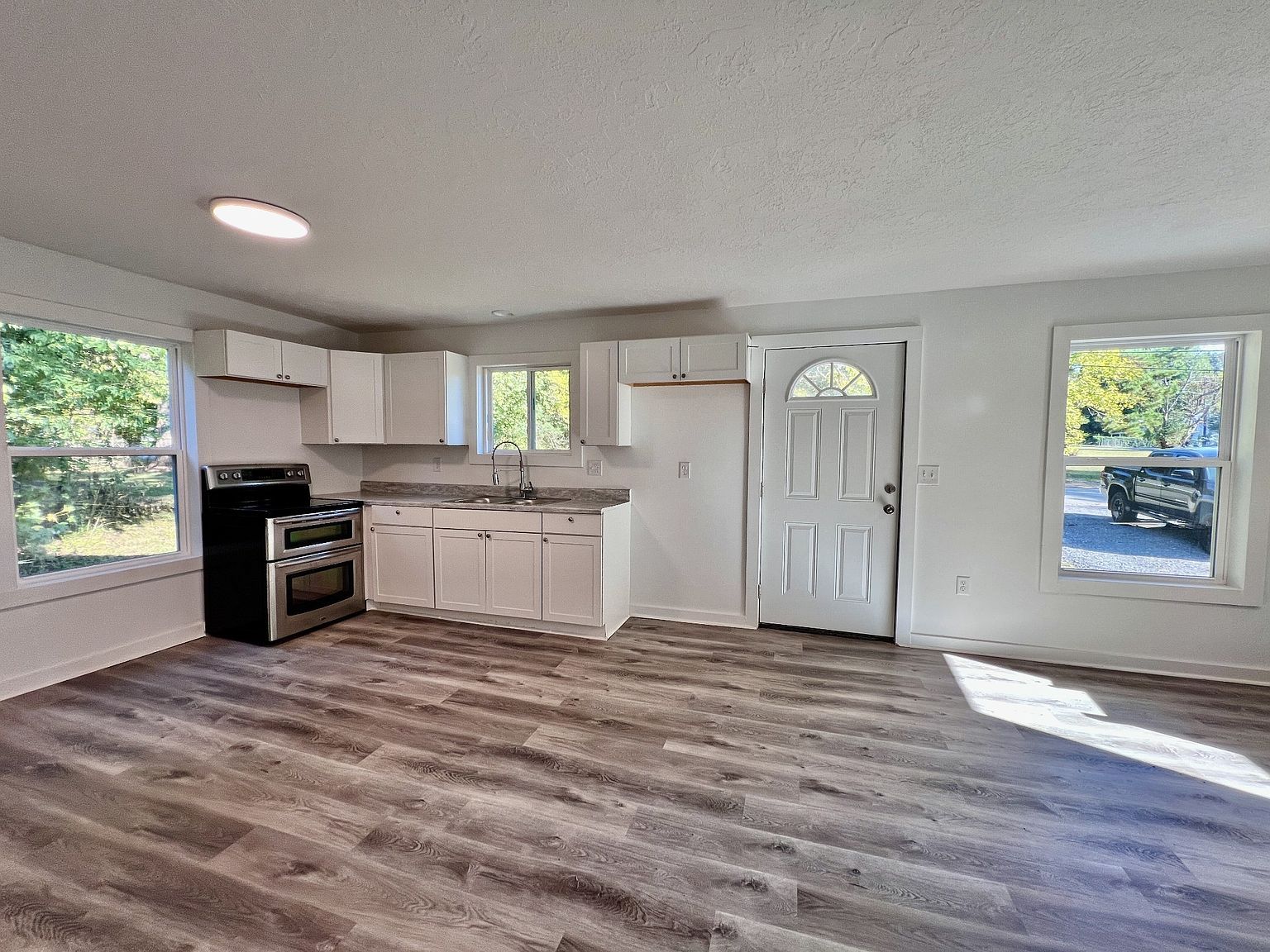 903 Curtis St Paris, TN 38242  | Single Family