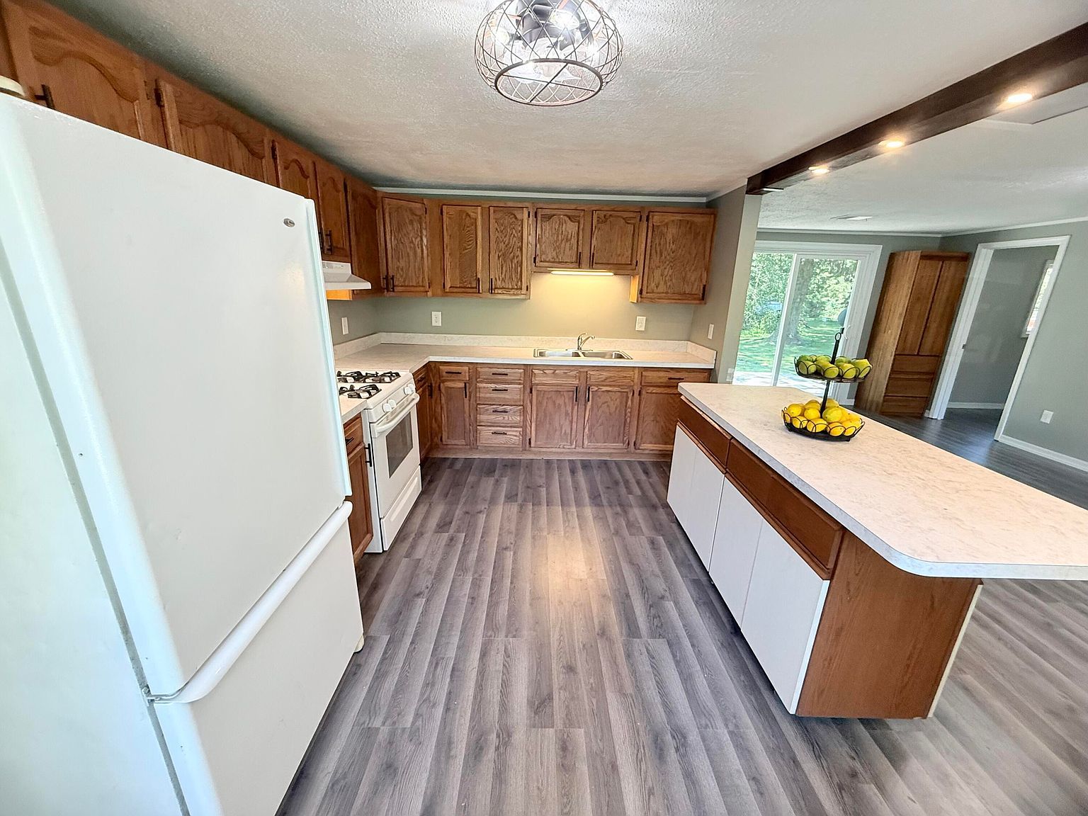 1960 Waterview Way Crystal, MI 48818  | Single Family