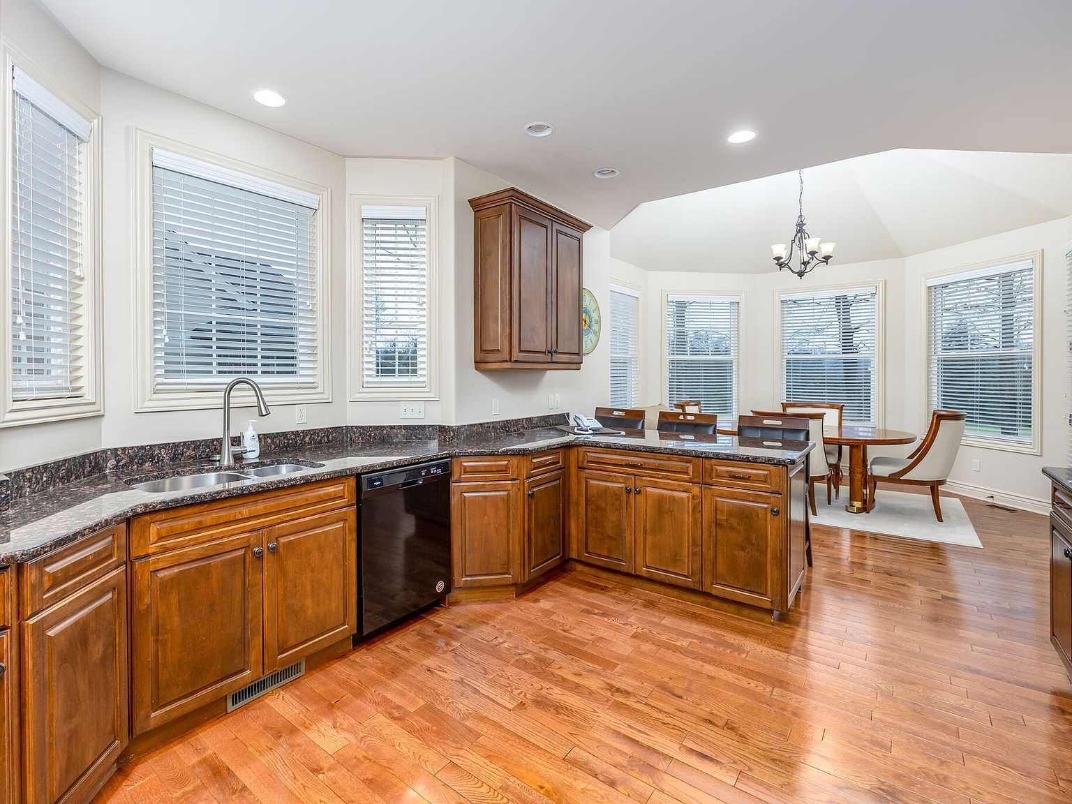 12083 Tullymore Dr Stanwood, MI 49346  | Condominium