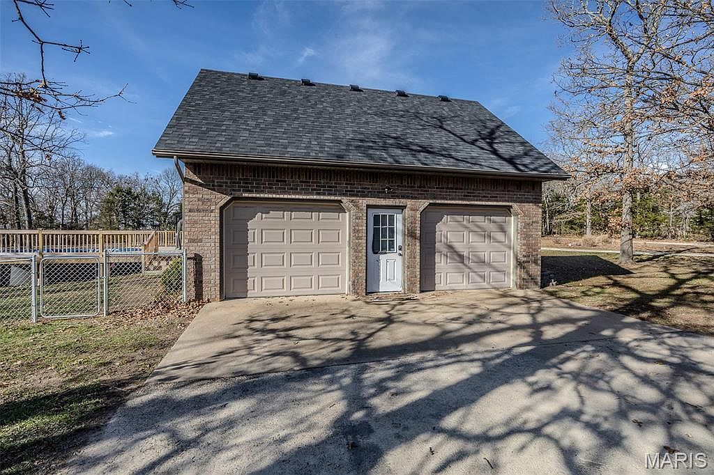22198 Glencastle Ln Lebanon, MO 65536  | Single Family
