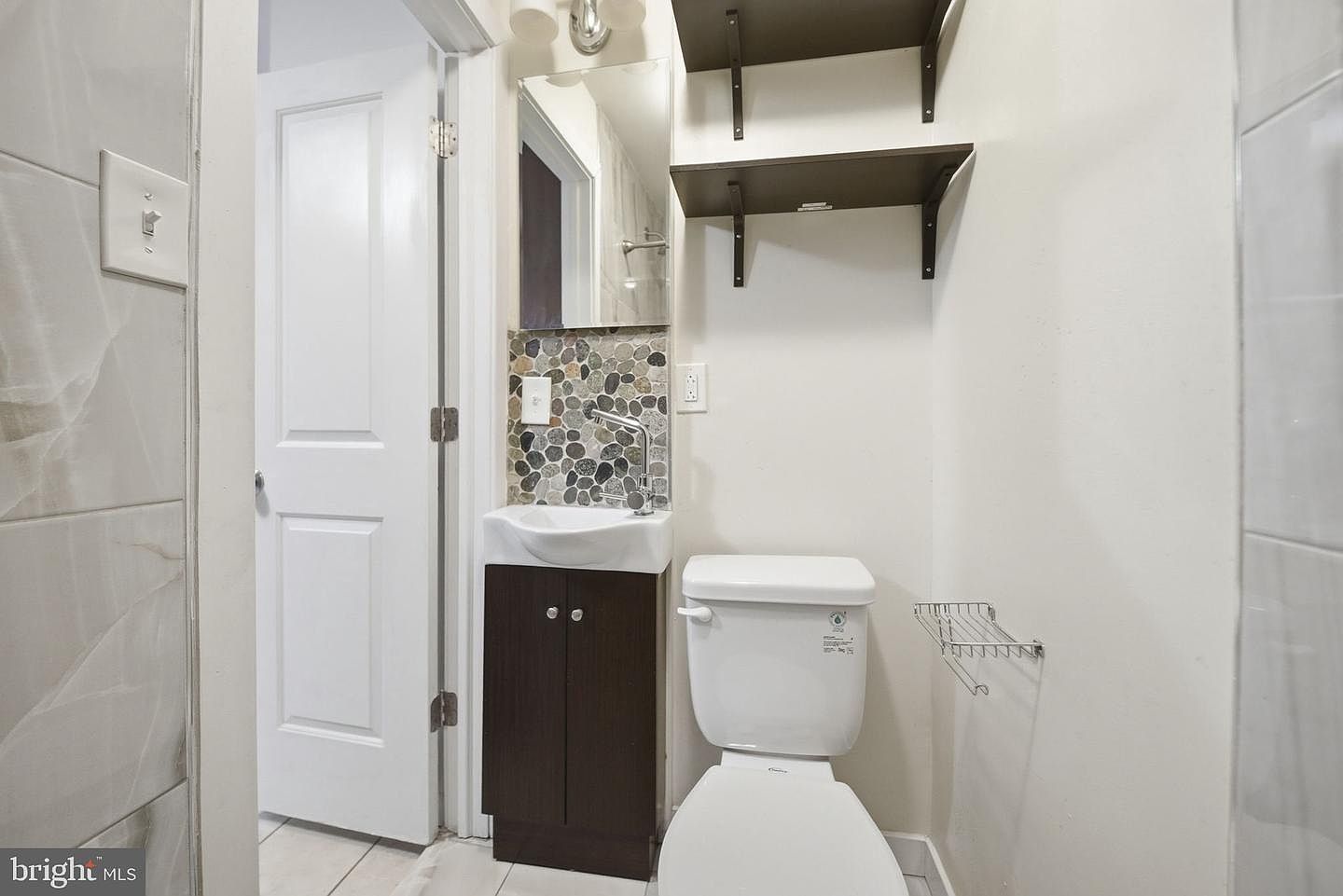 857 N 28th St #B Philadelphia, PA 19130  | New build