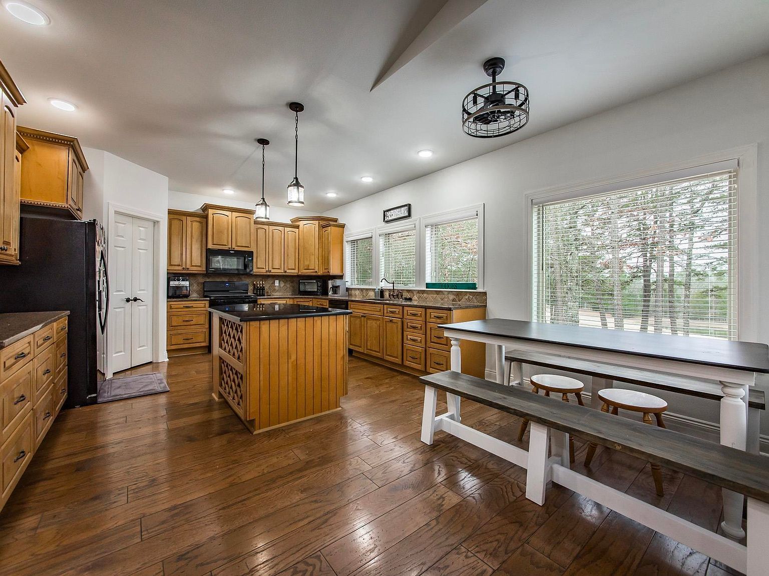 116 Fairway Dr Fairfield Bay, AR 72088  | Single Family