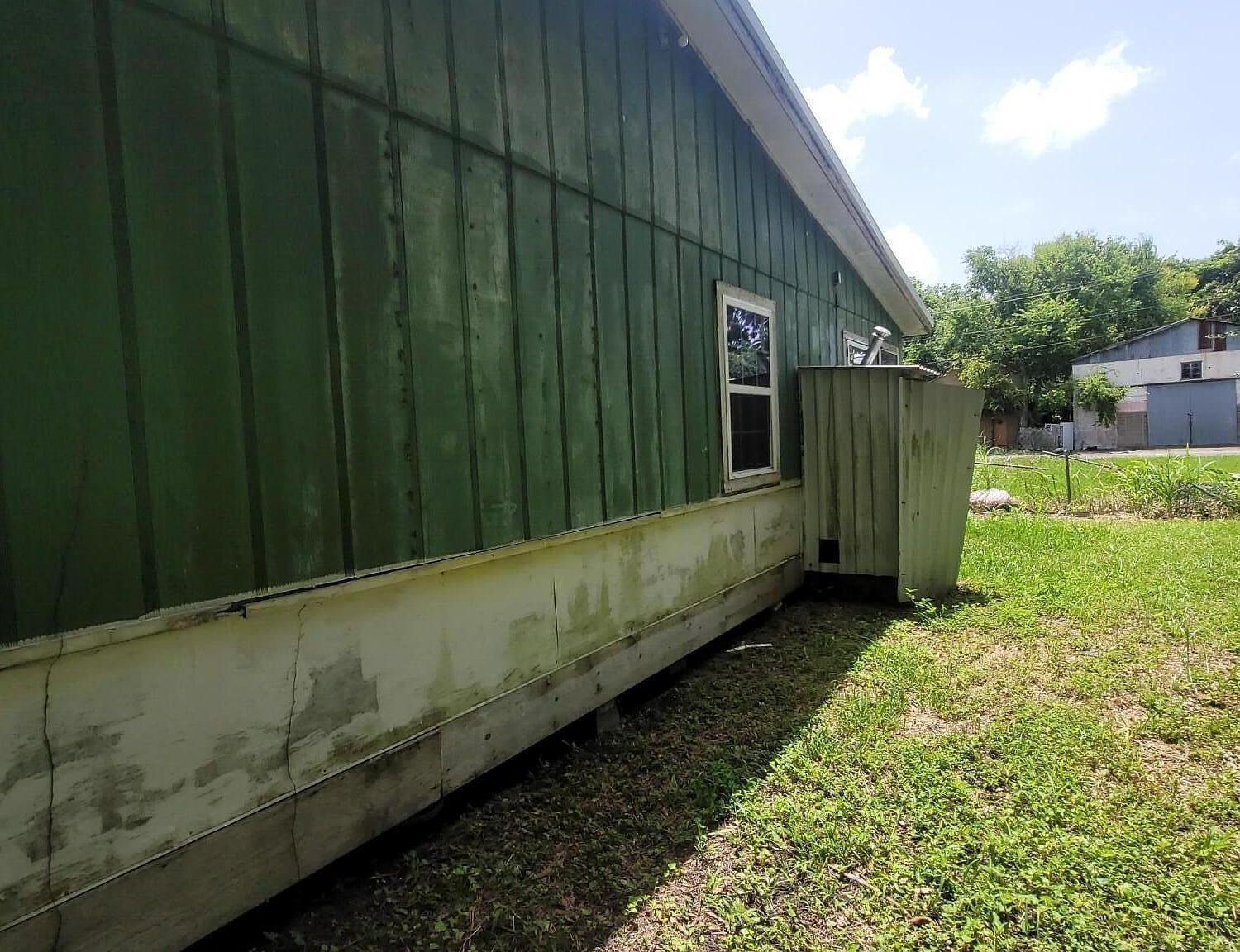 405 Johnston St New Iberia, LA 70560  | Single Family