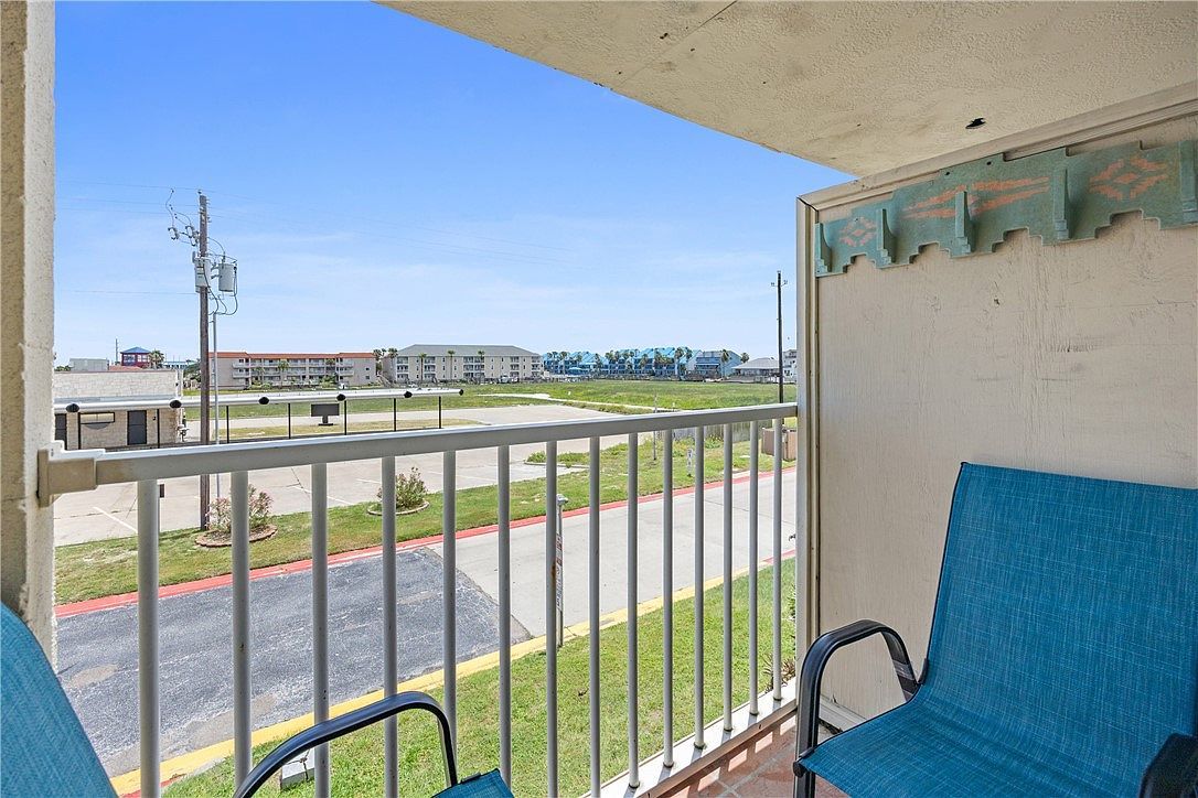 14300 S Padre Island Dr APT 132 Corpus Christi, TX 78418 | Condominium